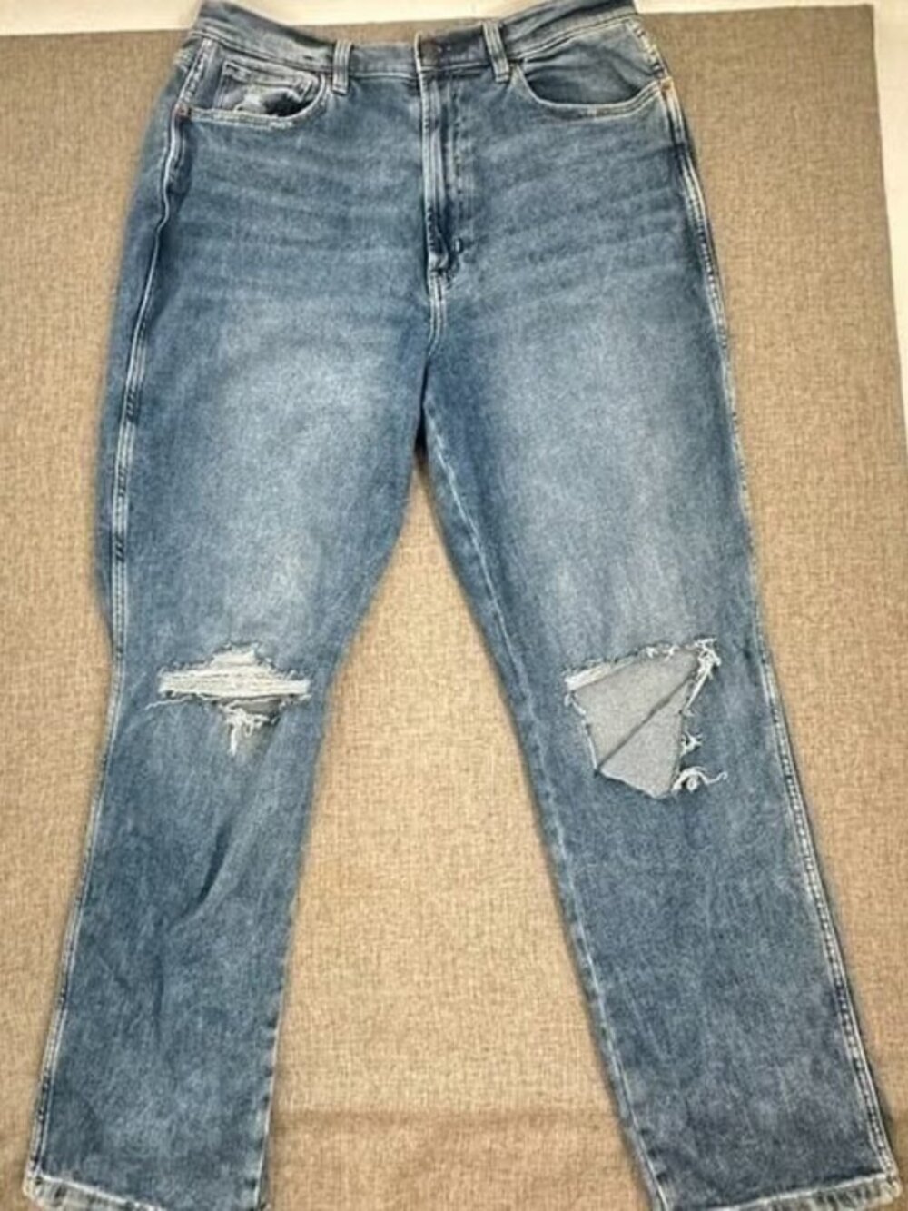 NEW! Arizona Jeans 90's Curvy Straight Highest Rise Sz 19 Ripped Distressed